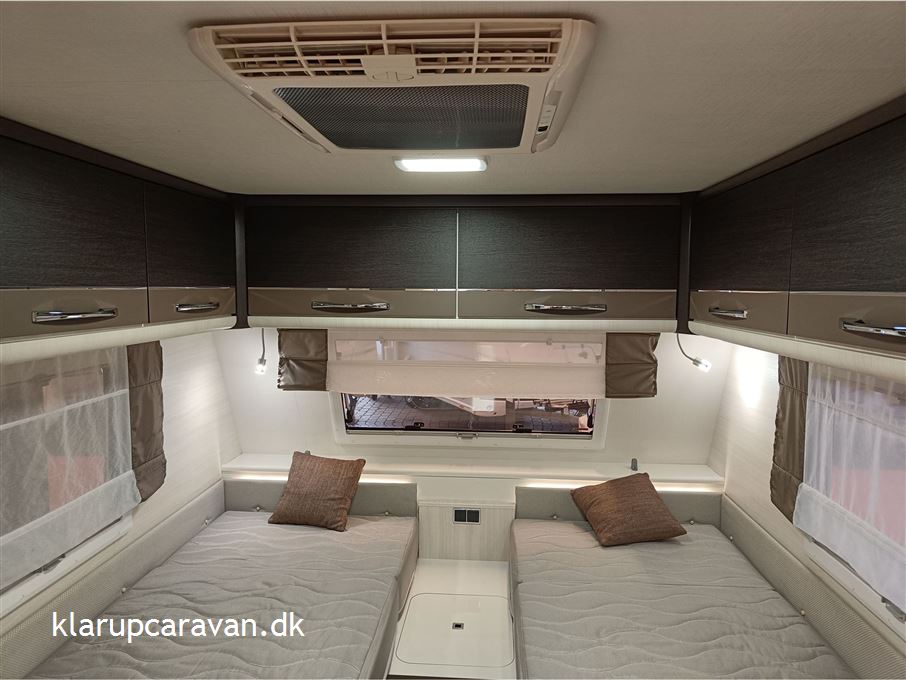 Caravelair Artica 492